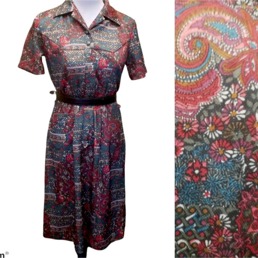 Vintage 70's Daisy and Paisley Day  Dress